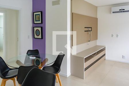 Sala de apartamento para alugar com 2 quartos, 84m² em Campeche, Florianópolis