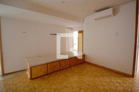 Sala de TV de apartamento à venda com 5 quartos, 280m² em Sumarezinho, São Paulo