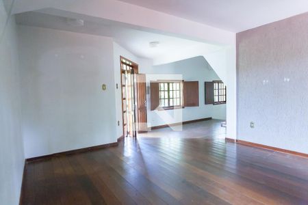 sala de casa de condomínio à venda com 4 quartos, 500m² em Vale das Araras, Nova Lima