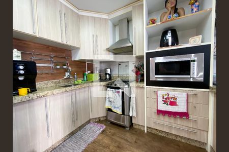 Casa para alugar com 240m², 4 quartos e 1 vaga Casa para alugar com 240m², 4 quartos e 1 vaga Cozinha