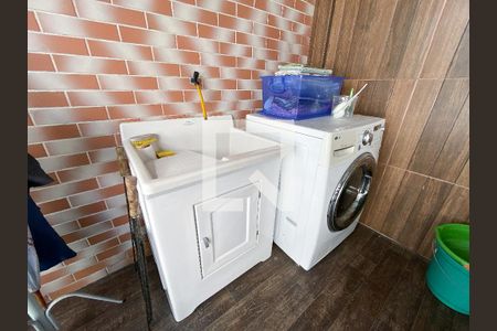 Casa para alugar com 240m², 4 quartos e 1 vaga Casa para alugar com 240m², 4 quartos e 1 vagaÁrea de Serviço