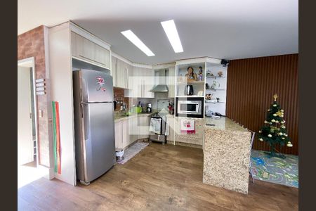 Casa para alugar com 240m², 4 quartos e 1 vaga Casa para alugar com 240m², 4 quartos e 1 vaga Cozinha