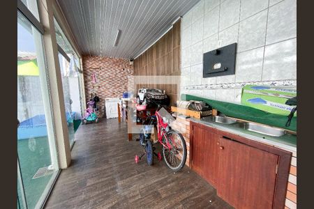 Casa para alugar com 240m², 4 quartos e 1 vaga Casa para alugar com 240m², 4 quartos e 1 vagaÁrea de Serviço