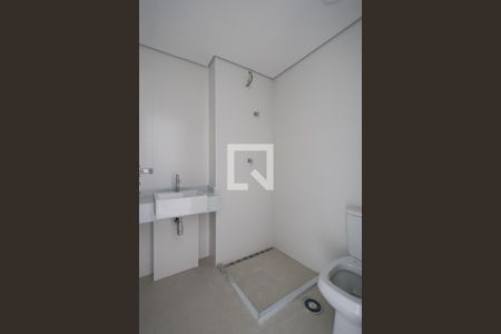 Banheiro de kitnet/studio à venda com 1 quarto, 22m² em Vila Ester (zona Norte), São Paulo