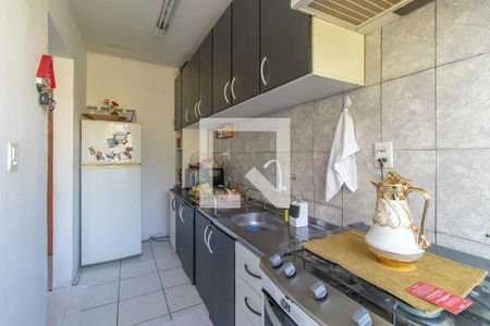 Cozinha e Área de Serviço de apartamento à venda com 2 quartos, 60m² em Vila Nova, Porto Alegre