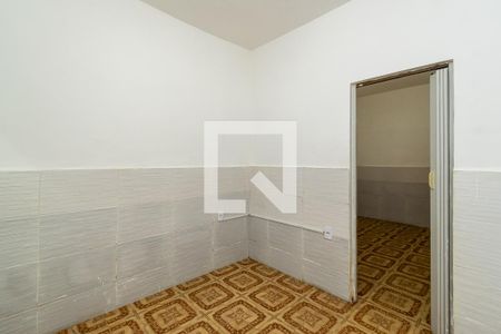 Sala de casa para alugar com 1 quarto, 60m² em Penha Circular, Rio de Janeiro