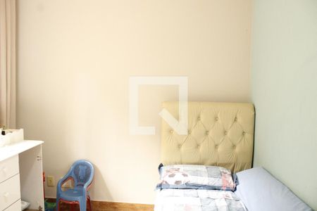 Quarto Solteiro 1 de apartamento à venda com 3 quartos, 73m² em Ressaca, Contagem