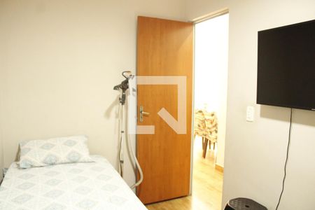 Quarto Solteiro 2 de apartamento à venda com 3 quartos, 73m² em Ressaca, Contagem