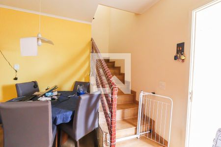 Sala de casa de condomínio à venda com 2 quartos, 113m² em Jardim Martins, Jundiaí