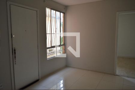 Sala de apartamento à venda com 2 quartos, 500m² em Tropical, Contagem
