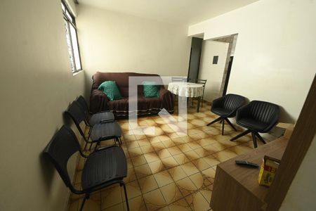 Sala de apartamento para alugar com 2 quartos, 70m² em Vila Abajá, Goiânia