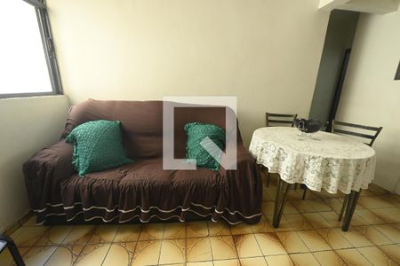 Sala de apartamento para alugar com 2 quartos, 70m² em Vila Abajá, Goiânia