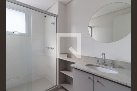 Banheiro da Suite de apartamento à venda com 1 quarto, 52m² em Rio Branco, Porto Alegre