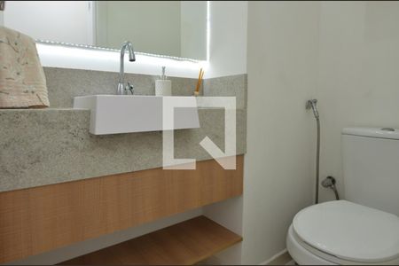 Lavabo de apartamento para alugar com 3 quartos, 190m² em Recreio dos Bandeirantes, Rio de Janeiro