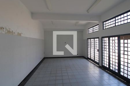 Salão de casa de condomínio à venda com 4 quartos, 350m² em Jardim Los Angeles, São Paulo