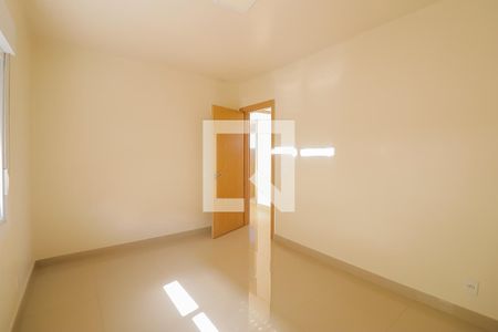 Quarto 2 de apartamento à venda com 2 quartos, 51m² em Rondônia, Novo Hamburgo