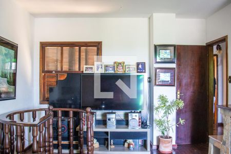 Sala 1  de casa para alugar com 2 quartos, 311m² em Tristeza, Porto Alegre