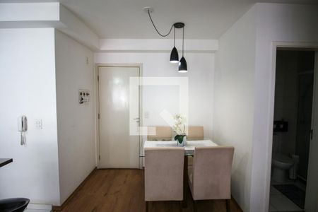 Sala de apartamento à venda com 2 quartos, 45m² em Vila Carmosina, São Paulo