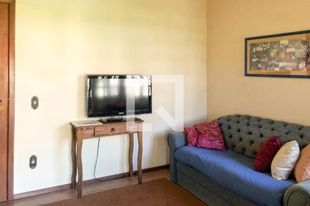 Casa à venda com 329m², 5 quartos e 3 vagas Casa à venda com 329m², 5 quartos e 3 vagasQuarto 2