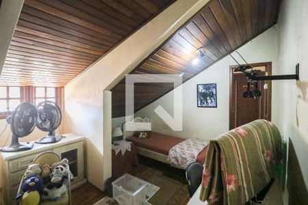 Casa à venda com 329m², 5 quartos e 3 vagas Casa à venda com 329m², 5 quartos e 3 vagasTerraço