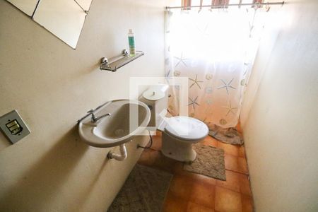 Casa à venda com 329m², 5 quartos e 3 vagas Casa à venda com 329m², 5 quartos e 3 vagasBanheiro do terraço