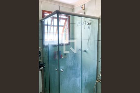 Casa à venda com 329m², 5 quartos e 3 vagas Casa à venda com 329m², 5 quartos e 3 vagasBanheiro da Suíte