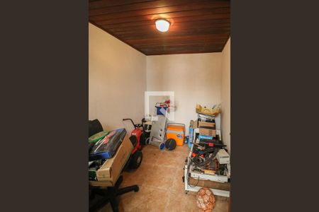 Casa à venda com 329m², 5 quartos e 3 vagas Casa à venda com 329m², 5 quartos e 3 vagasDespensa