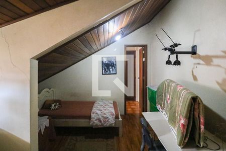 Casa à venda com 329m², 5 quartos e 3 vagas Casa à venda com 329m², 5 quartos e 3 vagasTerraço