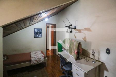 Casa à venda com 329m², 5 quartos e 3 vagas Casa à venda com 329m², 5 quartos e 3 vagasTerraço