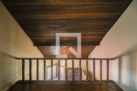 Casa à venda com 329m², 5 quartos e 3 vagas Casa à venda com 329m², 5 quartos e 3 vagasTerraço