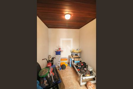 Casa à venda com 329m², 5 quartos e 3 vagas Casa à venda com 329m², 5 quartos e 3 vagasDespensa