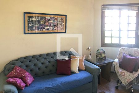 Casa à venda com 329m², 5 quartos e 3 vagas Casa à venda com 329m², 5 quartos e 3 vagasQuarto 2