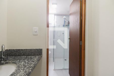 Casa 01 - Banheiro  de casa à venda com 3 quartos, 310m² em Vila Carrao, São Paulo