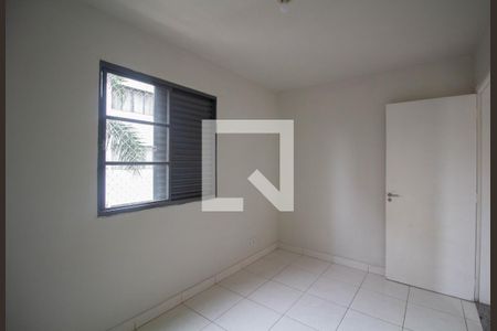 Quarto 1 de apartamento à venda com 2 quartos, 42m² em Vila Carmosina, São Paulo