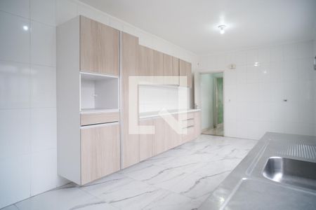 Cozinha de casa à venda com 4 quartos, 300m² em Cangaiba, São Paulo