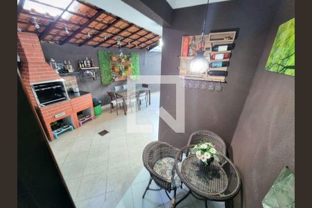 Casa à venda com 3 quartos, 130m² em Parque Capuava, Santo André