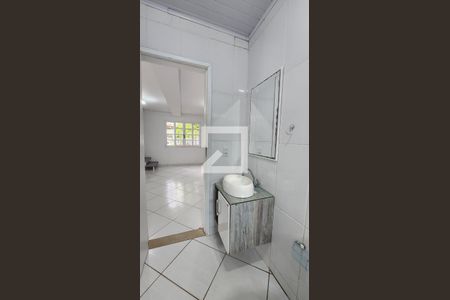 Banheiro de casa para alugar com 3 quartos, 75m² em Campeche Central, Florianópolis