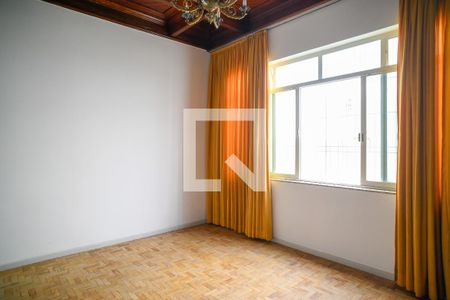 Sala de casa para alugar com 4 quartos, 283m² em Cambuci, São Paulo