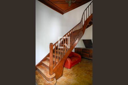 Corredor de casa para alugar com 4 quartos, 283m² em Cambuci, São Paulo