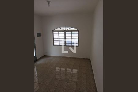Casa à venda com 3 quartos, 102m² em Rio Pequeno, São Paulo