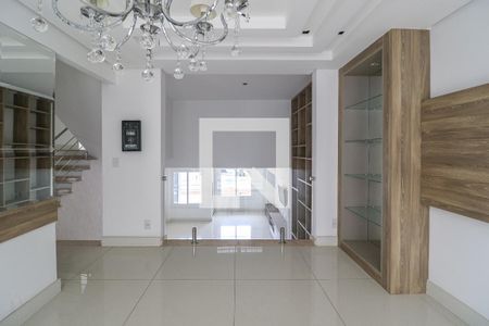 Sala de casa à venda com 4 quartos, 400m² em Nonoai, Porto Alegre