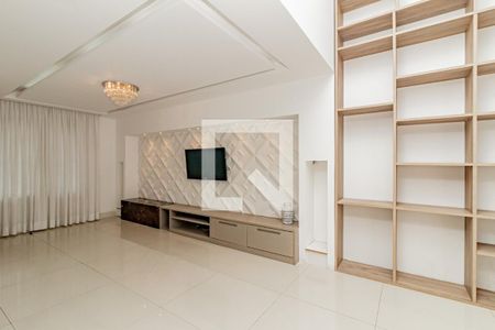 Sala de casa para alugar com 4 quartos, 400m² em Nonoai, Porto Alegre
