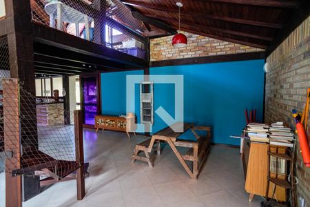 Sala de casa à venda com 5 quartos, 320m² em Badu, Niterói