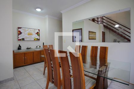 Sala de apartamento à venda com 3 quartos, 170m² em Fernão Dias, Belo Horizonte