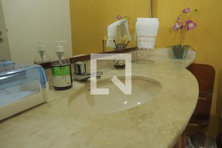 Lavabo de apartamento à venda com 4 quartos, 127m² em Vila Clementino, São Paulo