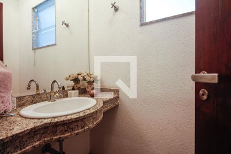 Lavabo  de casa à venda com 3 quartos, 139m² em Jardim Textil, São Paulo