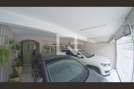 Garagem de casa à venda com 3 quartos, 219m² em Jardim Ester, São Paulo