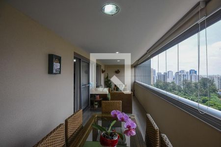 Varanda de apartamento para alugar com 3 quartos, 173m² em Jardim Londrina, São Paulo