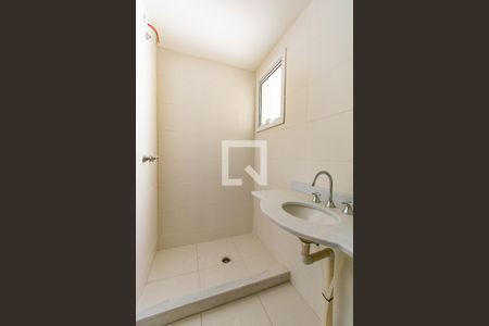 Banheiro de apartamento à venda com 2 quartos, 76m² em Marechal Rondon, Canoas