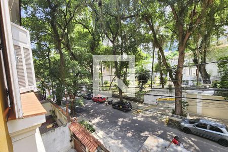 Apartamento à venda com 130m², 3 quartos e sem vaga Apartamento à venda com 130m², 3 quartos e sem vagaVista